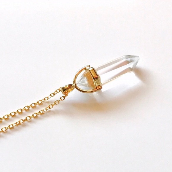 Final Price! Clear Crystal Pendant Necklace - Picture 2 of 5